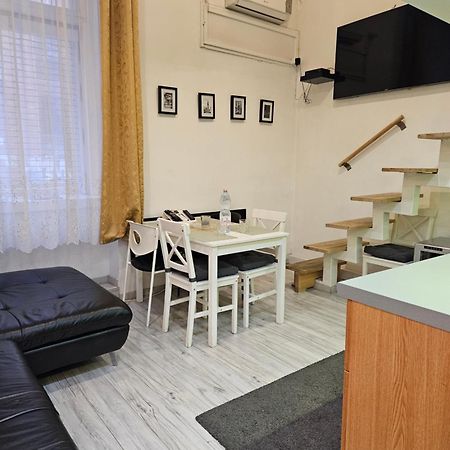 Walkway Apartment Deluxe Budapeşte Dış mekan fotoğraf