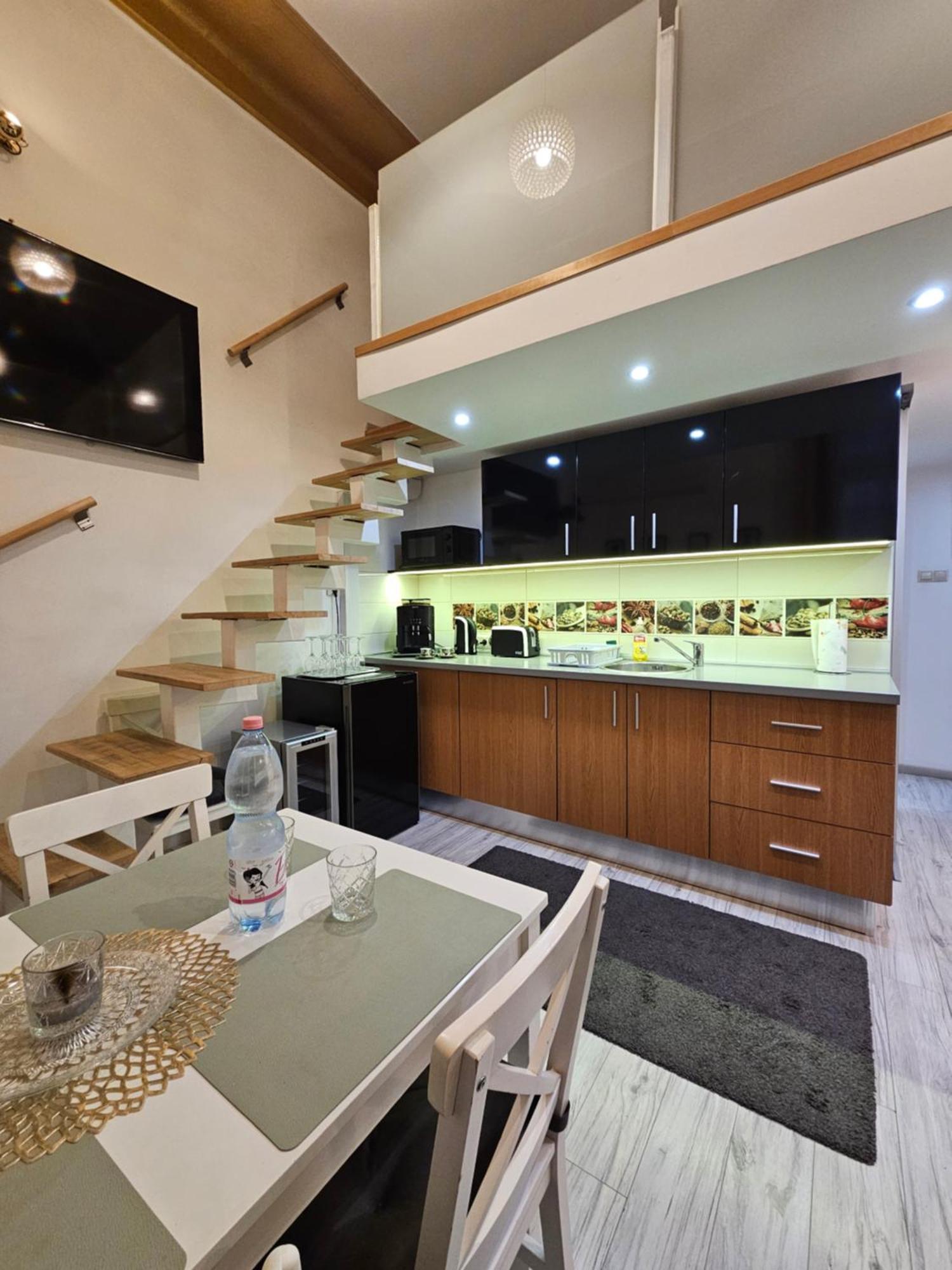 Walkway Apartment Deluxe Budapeşte Dış mekan fotoğraf
